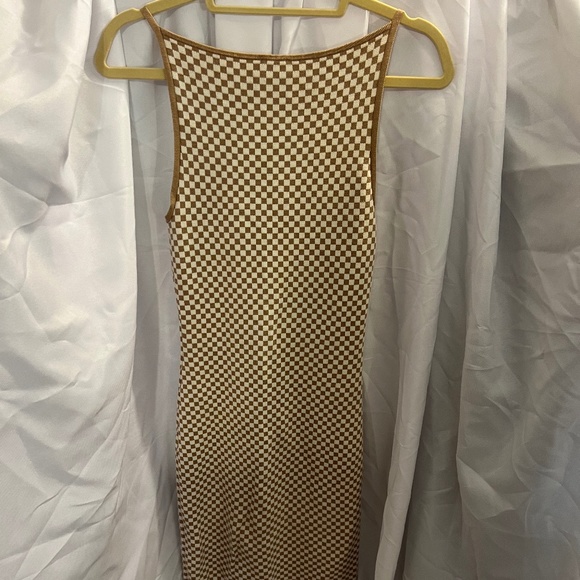 Dress - Picture 3 of 5